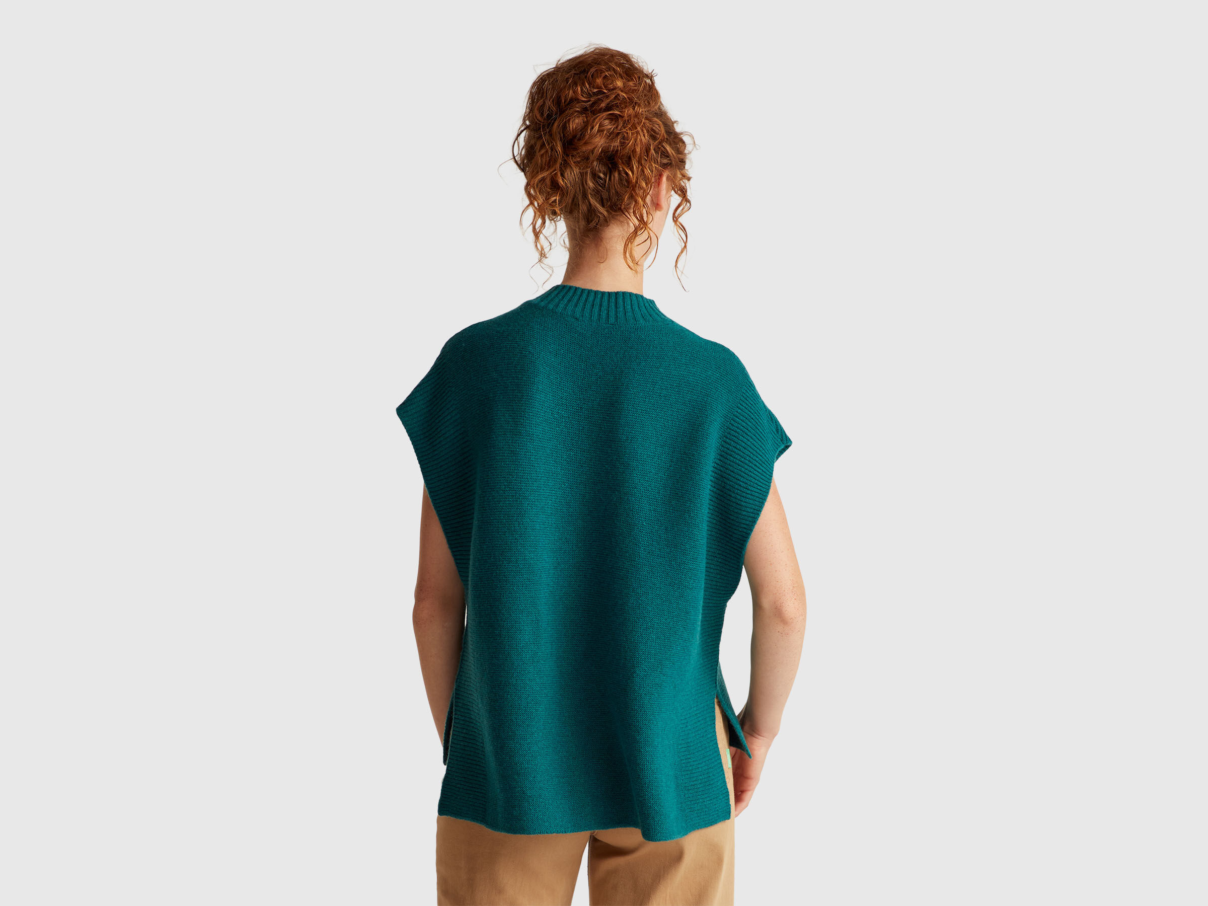 SLEEVELESS SWEATER Women image number 2